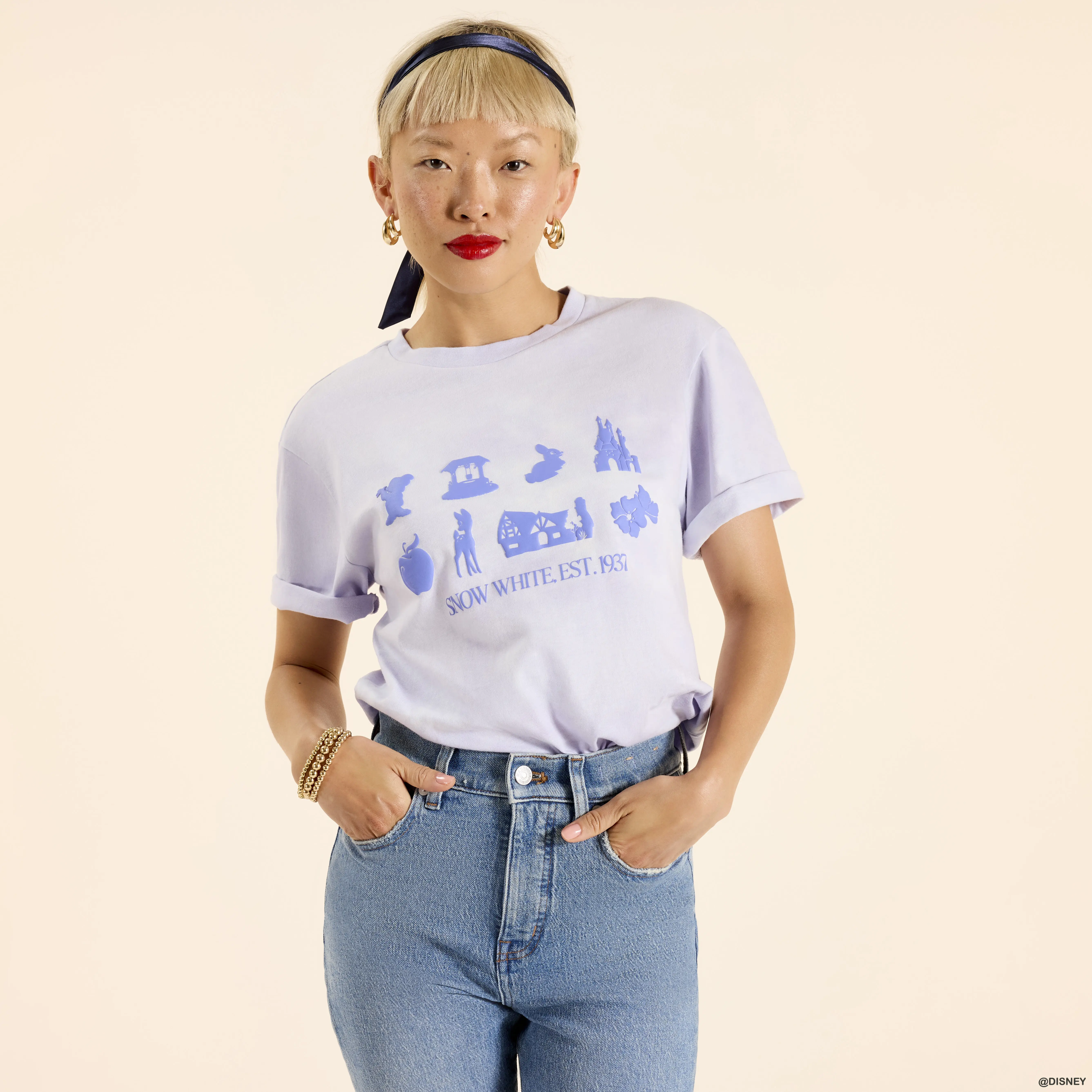 Snow White Icons Unisex Tee - Image 2